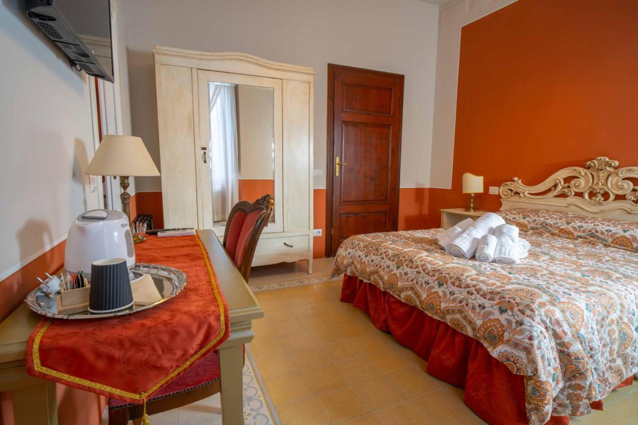 Il Buen Retiro Hotel Lucca Bagian luar foto
